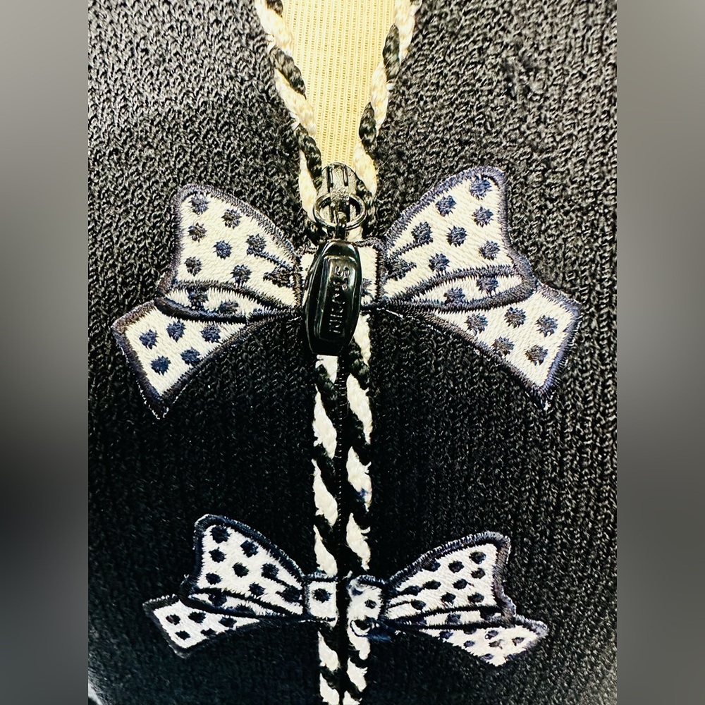 ST. JOHN Elegant Black Jacket with Bow Accents size6 - Picture 6 of 10